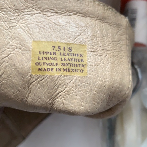 Leather boots - Picture 16 of 16